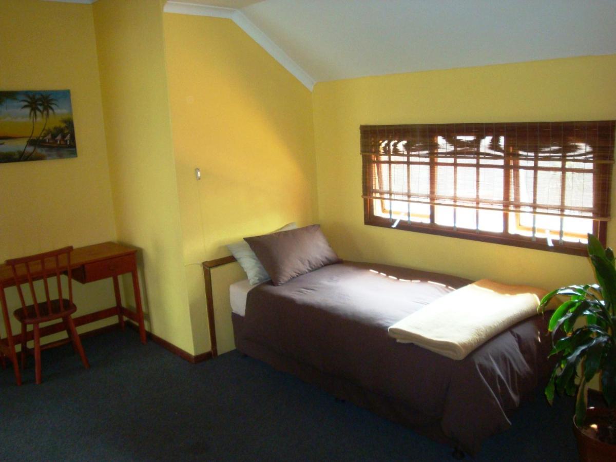 Flintstones Guest House Durban Exterior foto