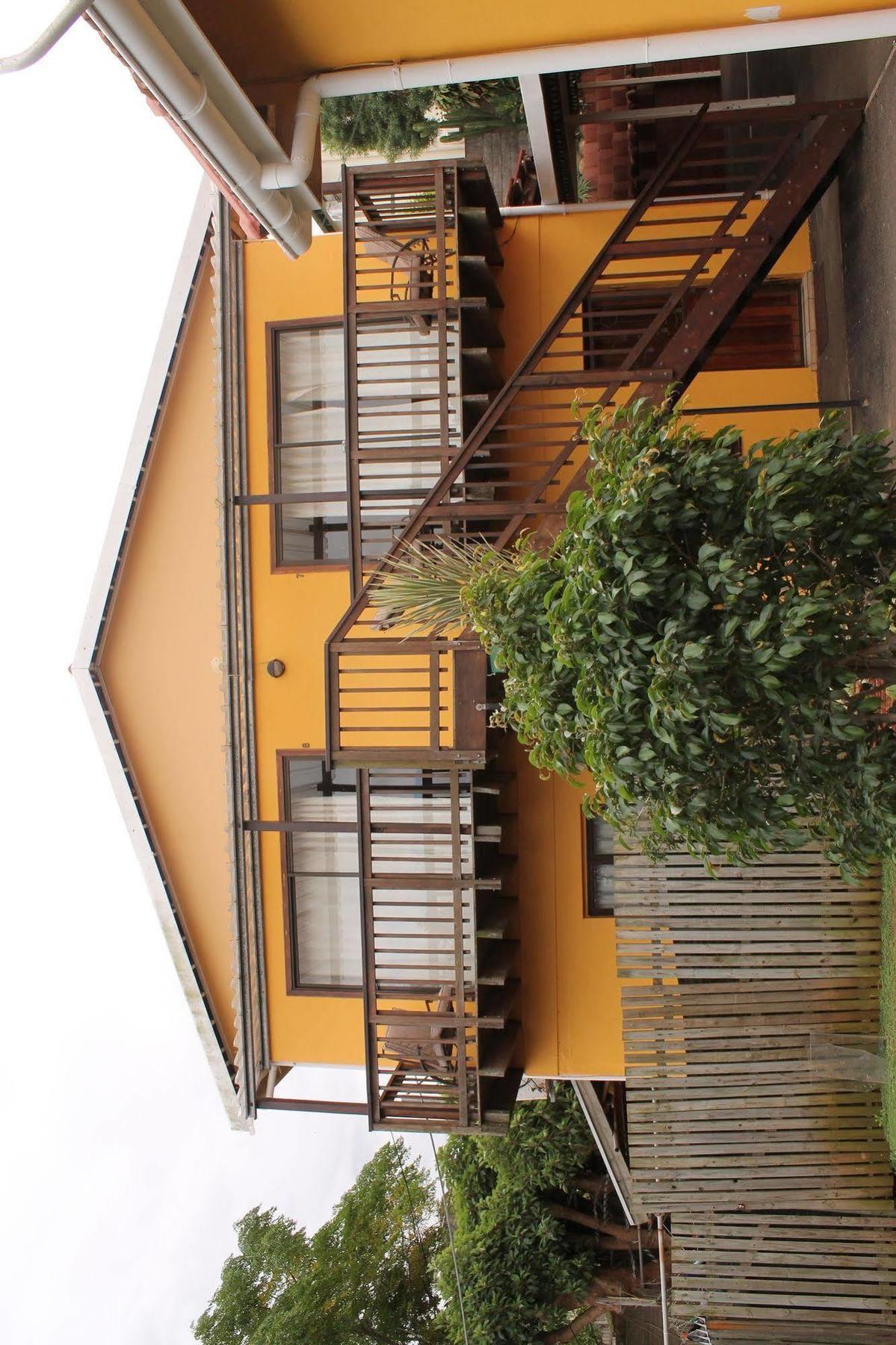 Flintstones Guest House Durban Exterior foto