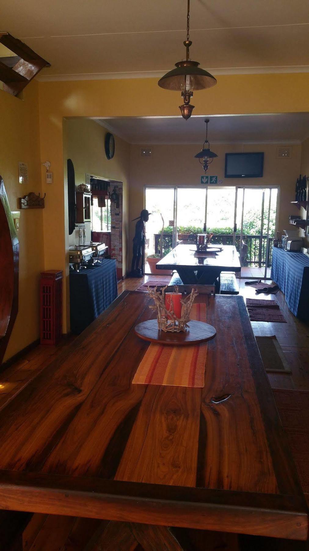 Flintstones Guest House Durban Exterior foto